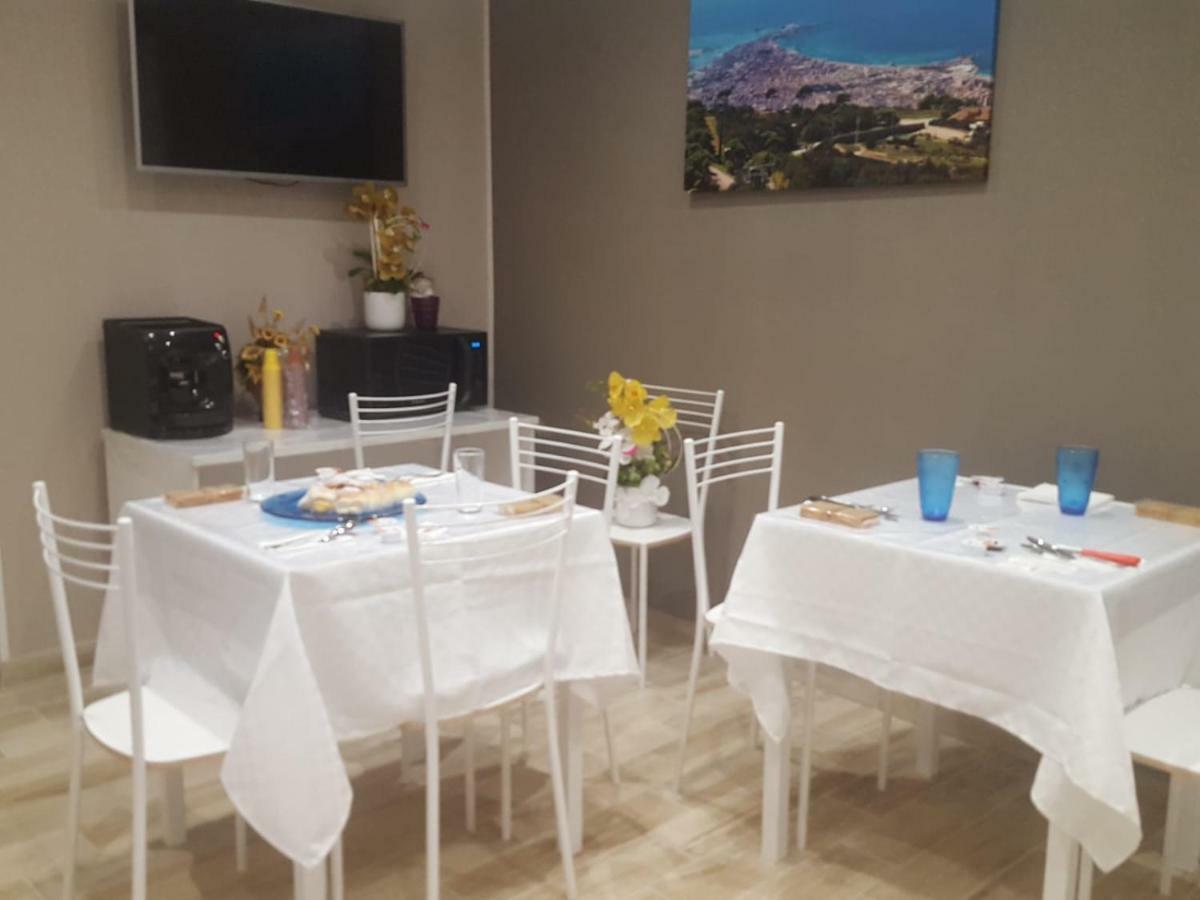 B&B Stella Maris Trapani Centro מראה חיצוני תמונה